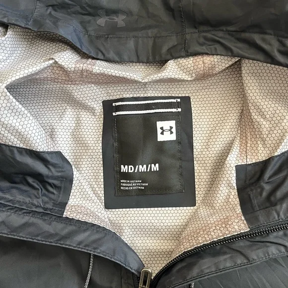 Under Armour women’s impasse wind jacket - Picture 6 of 8